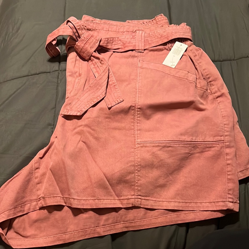 NWT Old navy cargo shorts. 2X